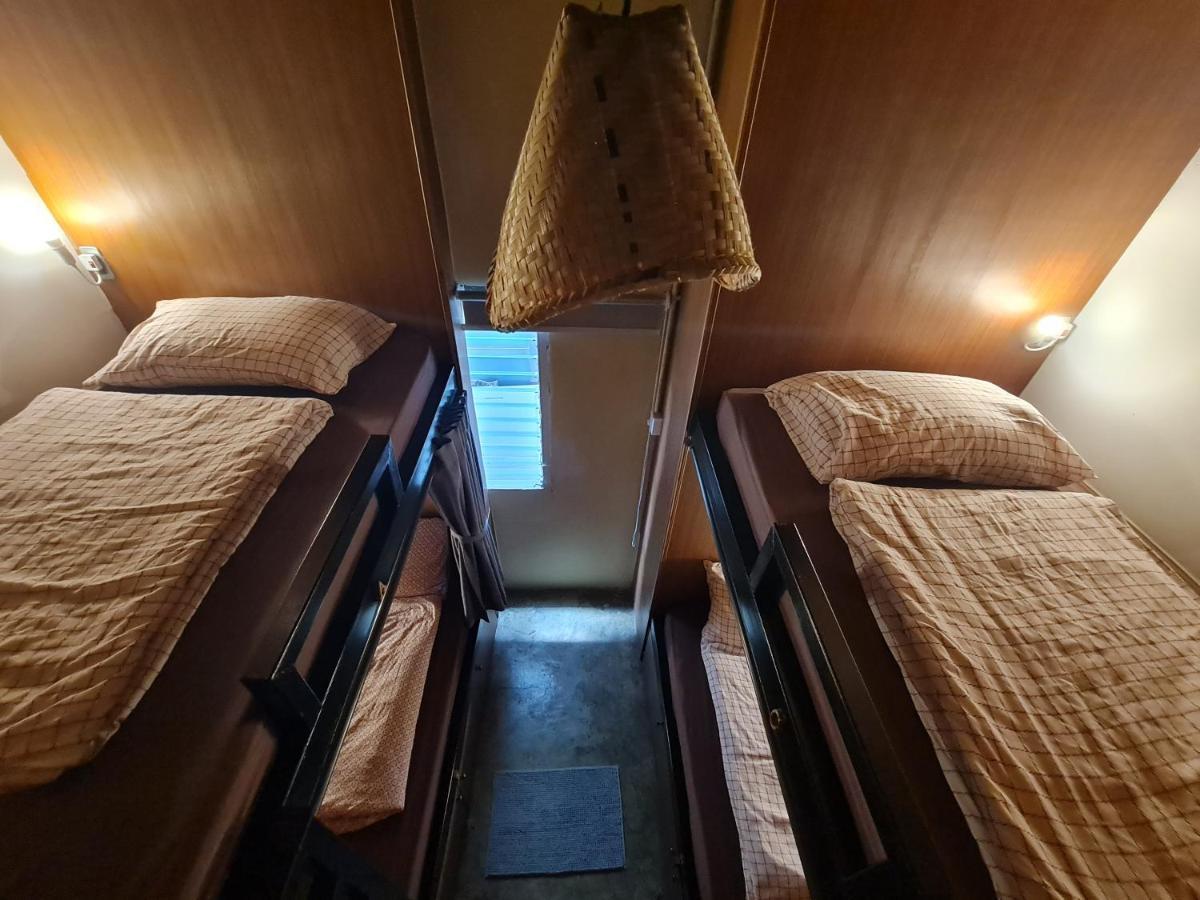 Non House Bangkok บ้านนอนโฮสเทล Δωμάτιο φωτογραφία