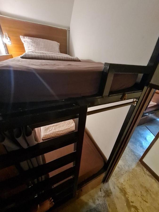 Non House Bangkok บ้านนอนโฮสเทล Εξωτερικό φωτογραφία