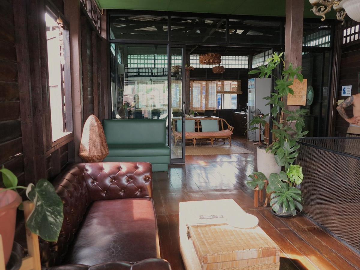 Non House Bangkok บ้านนอนโฮสเทล Εξωτερικό φωτογραφία